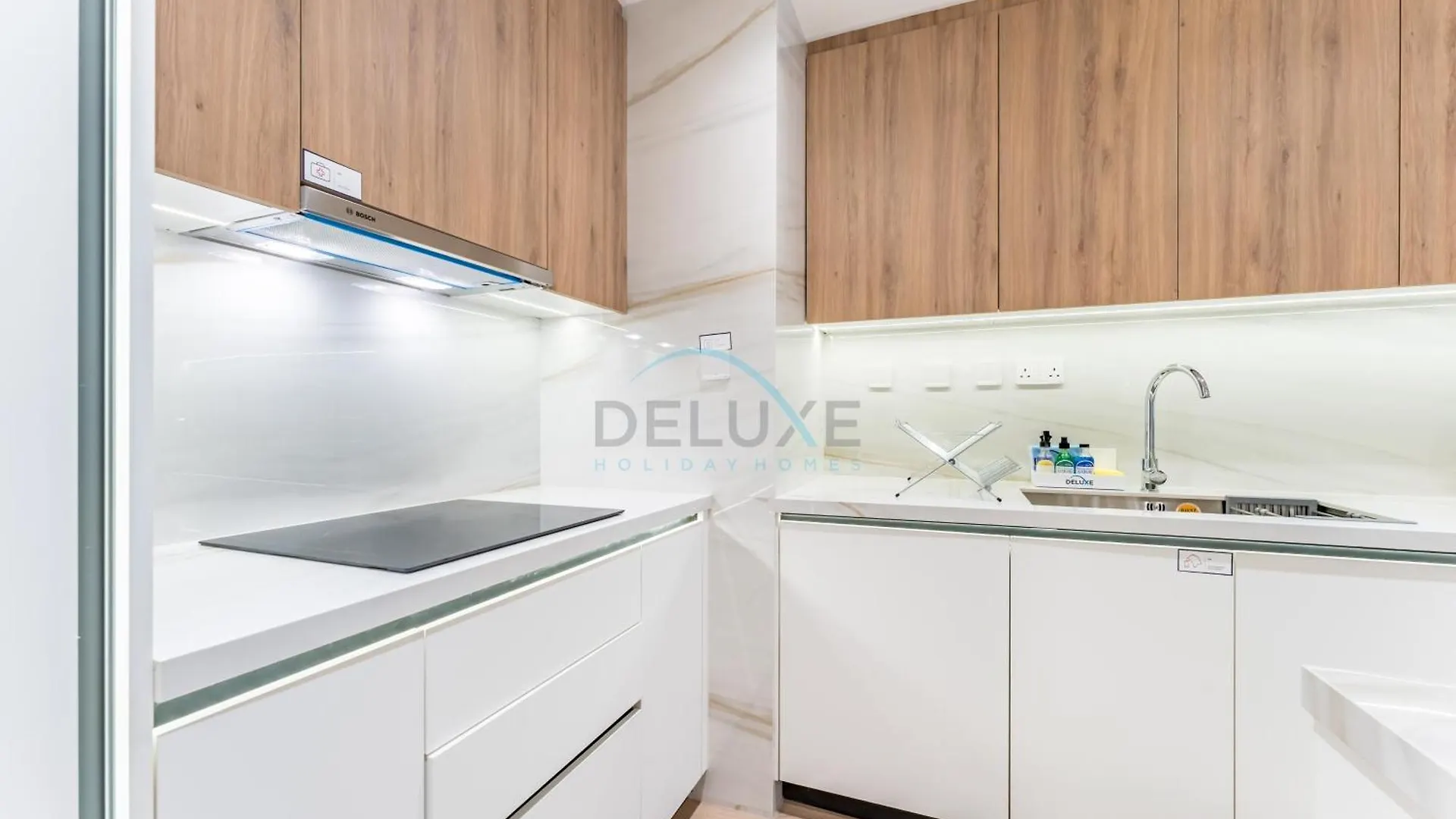 Renovated 1Br With Partial Sea And City Views Near Beach, Elite Residence, Dubai Marina By Deluxe Holiday Homes