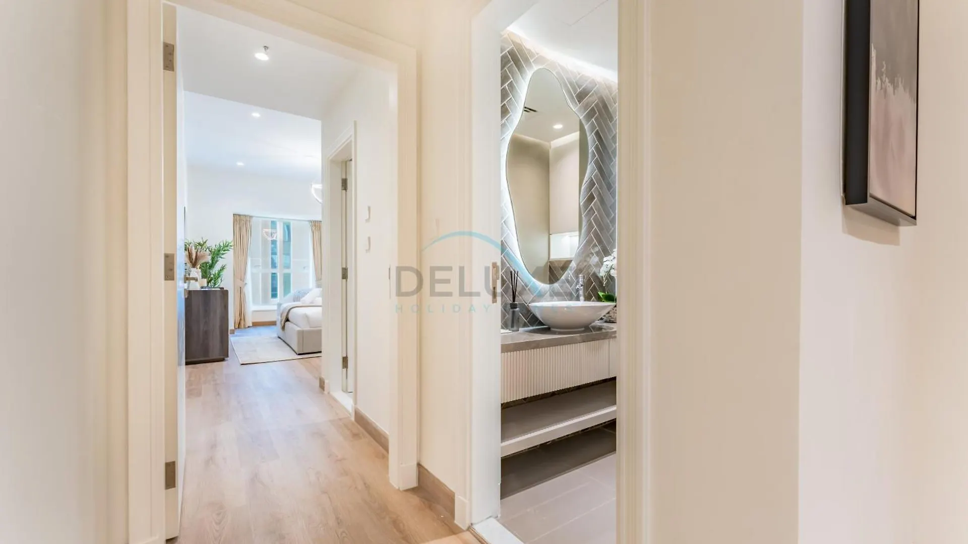 Apartment Renovated 1Br With Partial Sea And City Views Near Beach, Elite Residence, Dubai Marina By Deluxe Holiday Homes United Arab Emirates