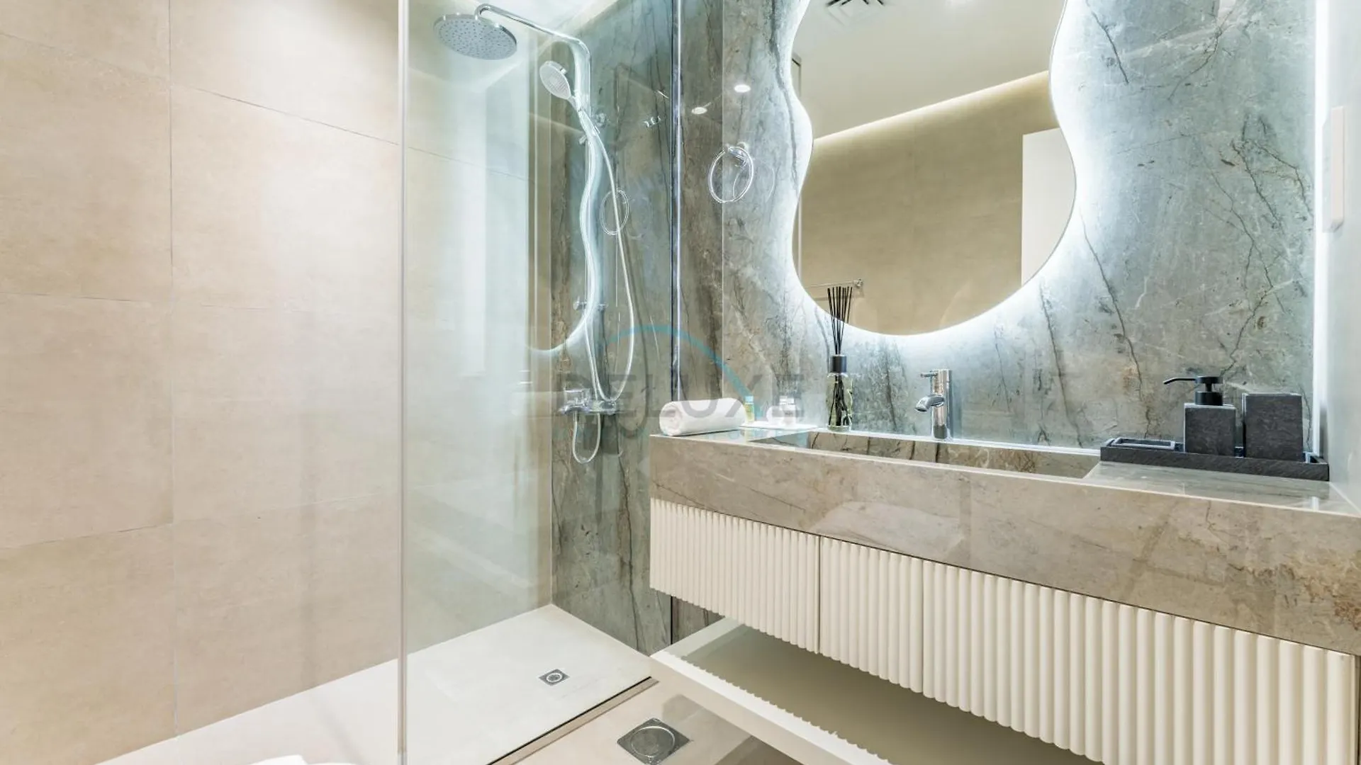 Apartment Renovated 1Br With Partial Sea And City Views Near Beach, Elite Residence, Dubai Marina By Deluxe Holiday Homes United Arab Emirates